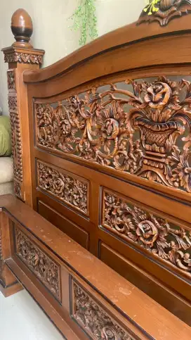 SATU SET DIPAN TEMPAT TIDUR