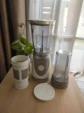 Philips hr2874 blender