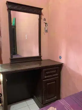 MEJA RIAS KONDISI BAGUS