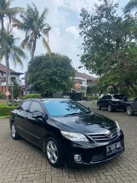 2012 Toyota Corolla Altis 1.8V - AT Hitam Sedan