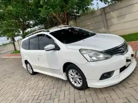 Jual cepat BU Grand Livina HWS AT 2014 Matic Putih siap pakai irit