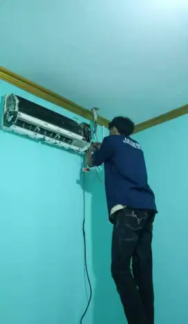 Terima service AC, mesin cuci, kulkas, pompa air bongkar pasang AC