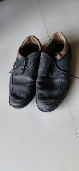 Sepatu Playboy ukuran 41 kulit asli