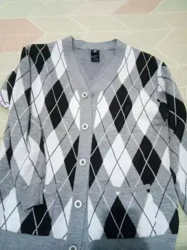 CARDIGAN HITAM PUTIH ABU