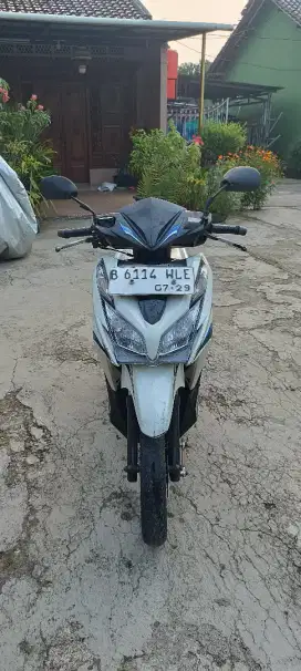 {Jual} Honda Vario KZR 125cc Surat Komplit