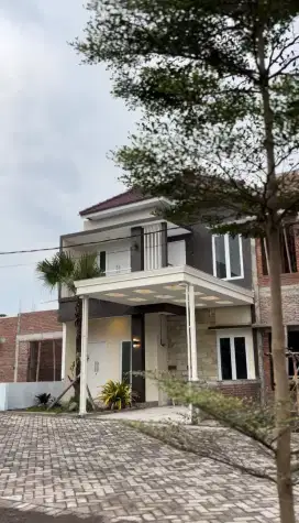 Perumahan Mewah Kilisuci residence Free Design Wonojoyo Gurah Kediri