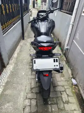Dijual motor Honda CB 150X seri tertinggi