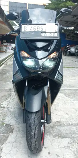 Yamaha Nmax (old)  Warna Hitam Metalik