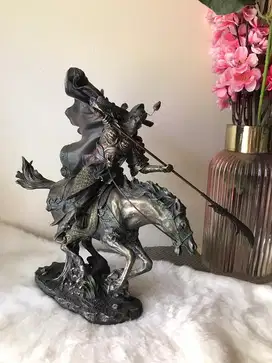 Informa Figure: Chinese Warrior B & W (Bronze)
