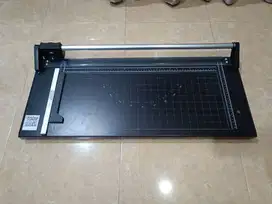 Rotary Paper Cutter Trimmer A2 vertikal 61 cm (Merek SUN)