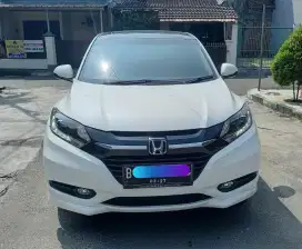 Dp 10jt !! Honda HRV 1.8 PRESTIGE 1.8 RS 2017 SUPER ANTIK Cash/TT/Krdt