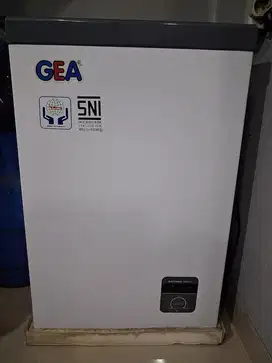 GEA CHEST FREEZER SLIDING