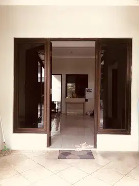 Disewa Rumah 3 Kamar Tidur,Luas 132m2,Bebas Banjir,Grand Wisata Bekasi
