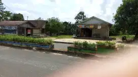 Di jual tanah ±2000m2 + bangunan
