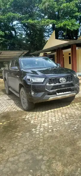 TOYOTA HILUX 2.4 V AT DOUBLE CABIN 2024