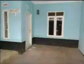 Disewakan Rumah 1½ Lt