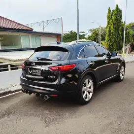 Km 40 RIBU Infinity FX50s 10 di indo terawat sekali full spek hitam