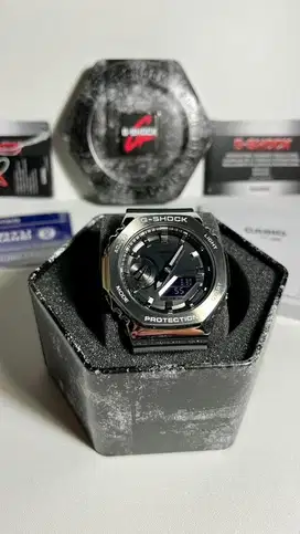 G-SHOCK GM-2100-1ADR