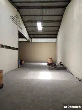 Dijual Gudang Margomulyo Permai Siap Pakai