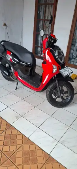 Honda scoopy 2025 merah hitam