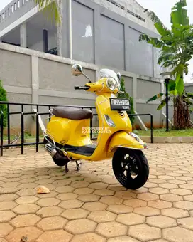 JUAL MURAH VESPA LX 125 iGET 2018 MULUS