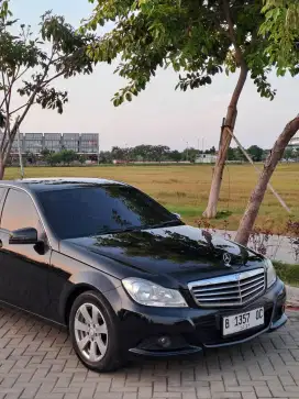 [TERMURAH]Mercedes Benz C200 W204 Classic AT 2012 Mercy C200 Classic