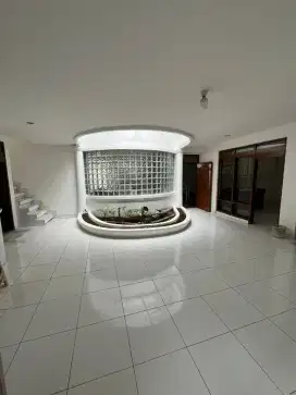 Dijual rumah bagus, terawat sayap Jl. Otista LT/LB : 390/500m2