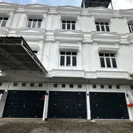 DIJUAL TOWNHOUSE JALAN TUASAN KOMPLEK AMAN ESTATE - DAERAH KRAKATAU