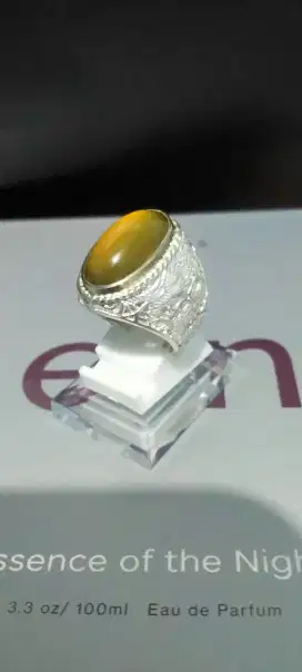 Batu cincin idocrase solar aceh