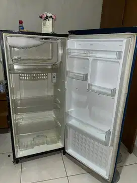 Kulkas Panasonic 1 pintu masih dingin mbrrrr