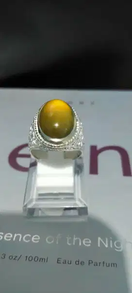 Batu cincin idocrase solar aceh