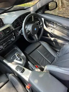 BMW 330i 2016 Bensin