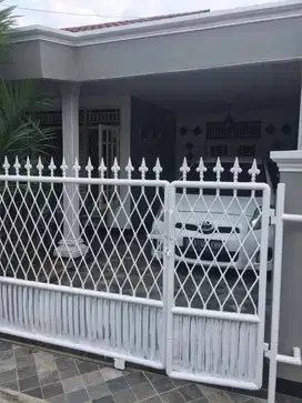 Rumah 424m² di Kranji Bekasi – Halaman Luas, SHM, Harga Menarik!