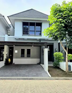 OAKWOOD PARK CITRALAND MINIMALIS TERAWAT SEMI FURNISH