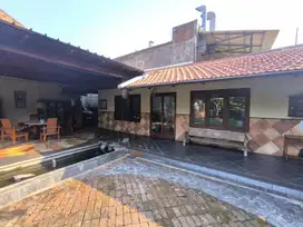 Rumah usaha Jalan Raya Dr. Soetomo dekat raya Diponegoro, raya darmo