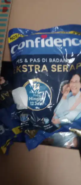 Pampers  celana untuk Lansia