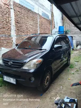 Toyota Avanza 2004 Bensin