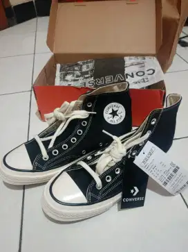 Jual BU Converse Chuck Size 43