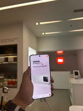 Xiaomi 15 12/256 Free Redmi Buds 6 atau Redmi Watch 5 Active