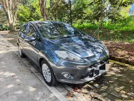 Ford Fiesta Trend 1.4 AT (2012)