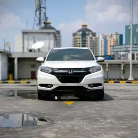HONDA HR-V E 1.5 CVT 2017 TERAWAT SIAP PAKAI KM ASLI HARGA JAMIN MURCE
