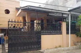 Dijual Rumah 1.5Lantai Di Taman Kedaung Ciputat