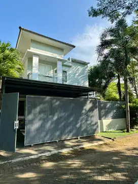 Dijual Rumah Modern 2 Lantai Siap Huni di Jl. G. Rinjani - Makassar
