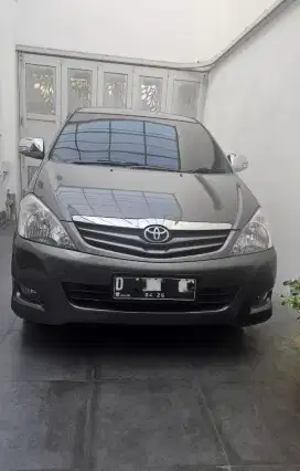 Istimewa!Kijang Innova G 2011 (D) MT, Bensin