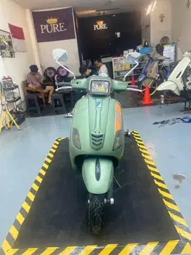 Vespa s 125 iget hijau doff 2019
