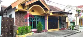 Rumah + Ruko Jual di Lokasi Strategis Ngawi Posisi Hook