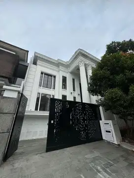 Rumah American Classic Graha Family Baru Gress