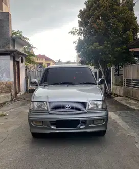 Toyota Kijang Krista 2.5 MT 2001