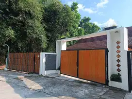 Hunian Etnik Jawa Modern Atap Limasan Lokasi di Klaten, Jawa Tengah