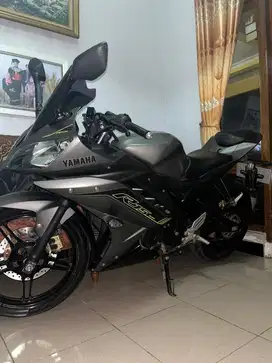 Yamaha R15 V2 2016